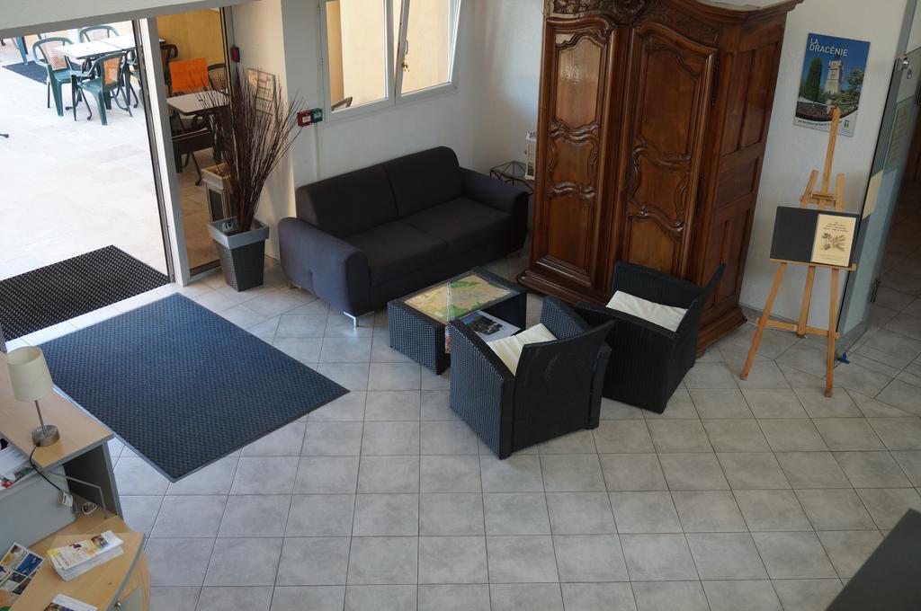 Logis Hotel Le Col De L'Ange Draguignan Eksteriør billede