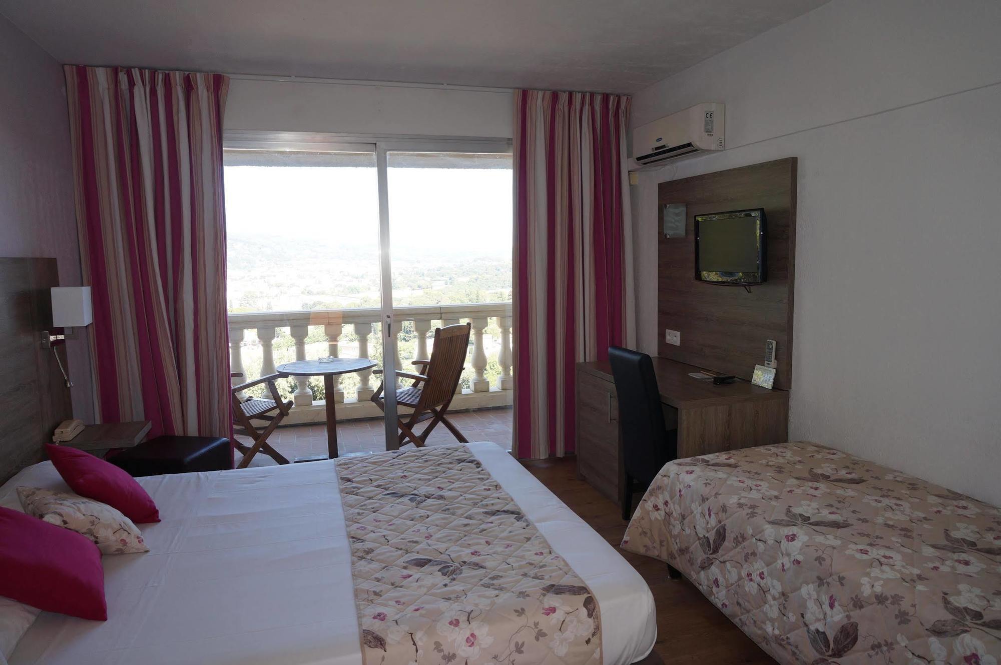 Logis Hotel Le Col De L'Ange Draguignan Eksteriør billede